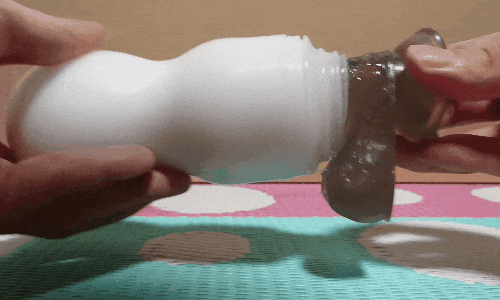 TENGA オリジナルバキューム・カップ クールの高速ストロークアニメーション画像