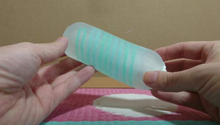 TENGA スピナー ピクセル クール エディションの本体フォルム画像
