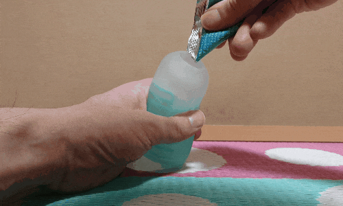 TENGA スピナー ピクセル クール エディションのローション注入アニメーション画像