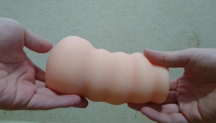 フェラチオ上手な真夏のお姉さんの本体フォルム1画像