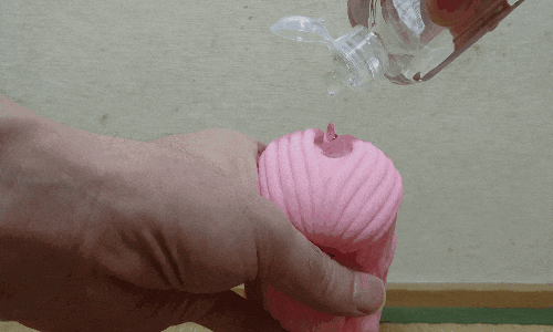 ぐちょ濡れ名器 MONSTER キメラのローション注入アニメーション画像