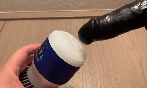 「PREMIUM TENGA エアークッションカップ」挿入するアニメーション画像