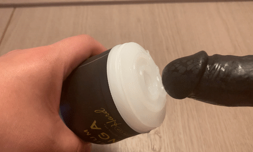 「PREMIUM TENGA HARD」挿入するアニメーション画像